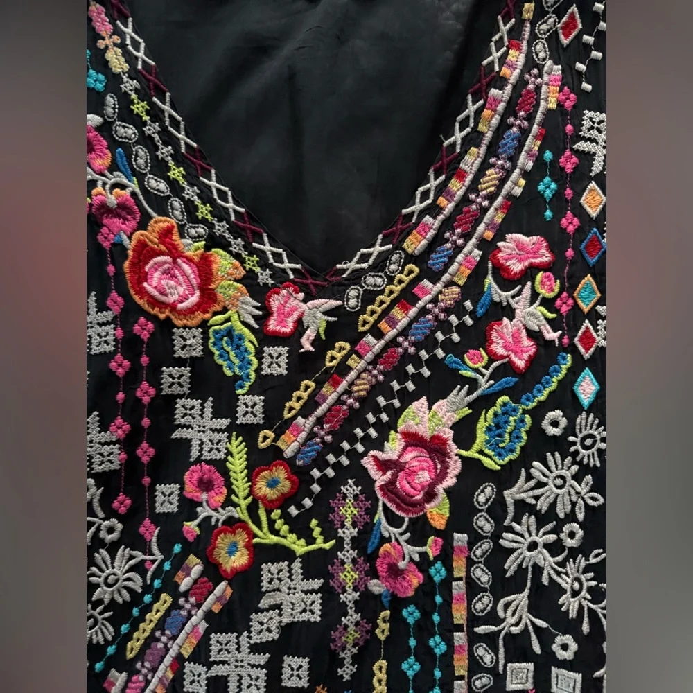 Johnny Was Sonrisa Embroidered Tunic Size M